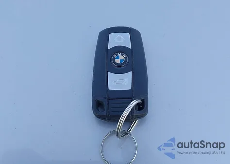 2011 BMW 328 Xi Sulev из США, поврежденный, VIN WBAPK5G57BNN25809